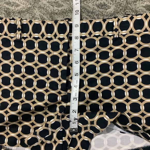 MICHAEL Michael Kors Geometric Print Shorts 9 - Picture 8 of 9